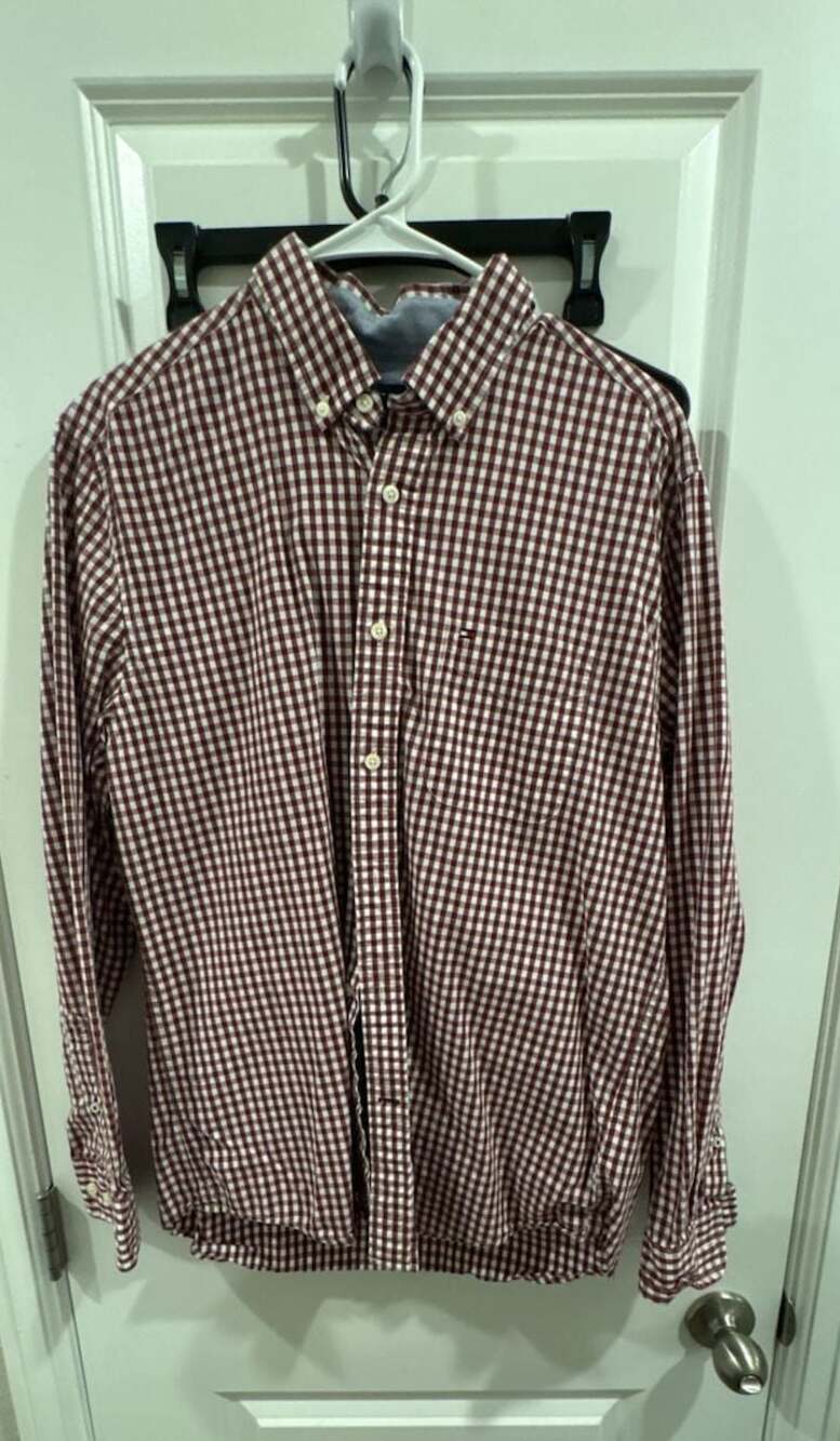 Tommy Hilfiger Men's Classic Fit Burgundy Long Sleeve Button-Down Shirt